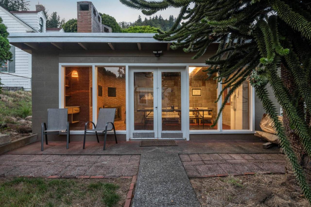 Garibaldi Getaway Villa Exterior photo